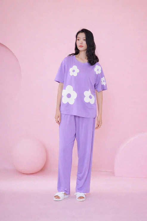 Lilac All over BIG White flower Night Suit