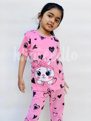 Pink Kitty with black hearts Printed Kids Night Suit (KO-611)