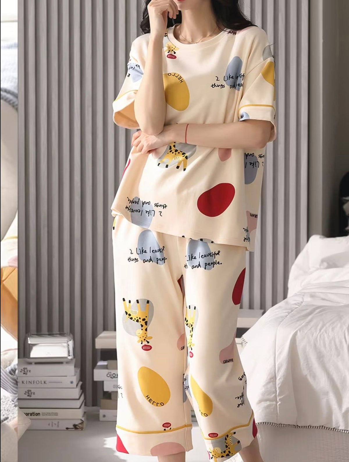 Off White Colour Block Printed Half Sleeves Night Suit