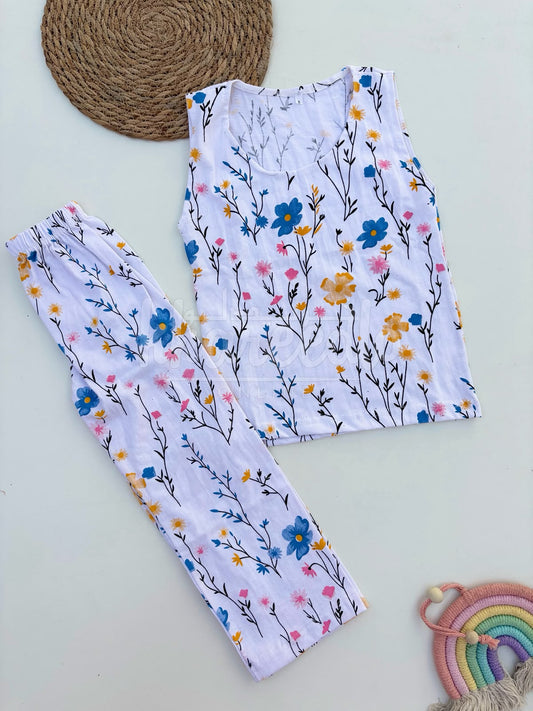 White Flowers Sleeves Less Kids Suit